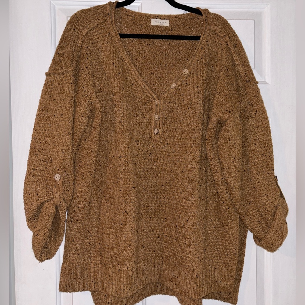 Promesa V-Neck Sweater in Warm Brown